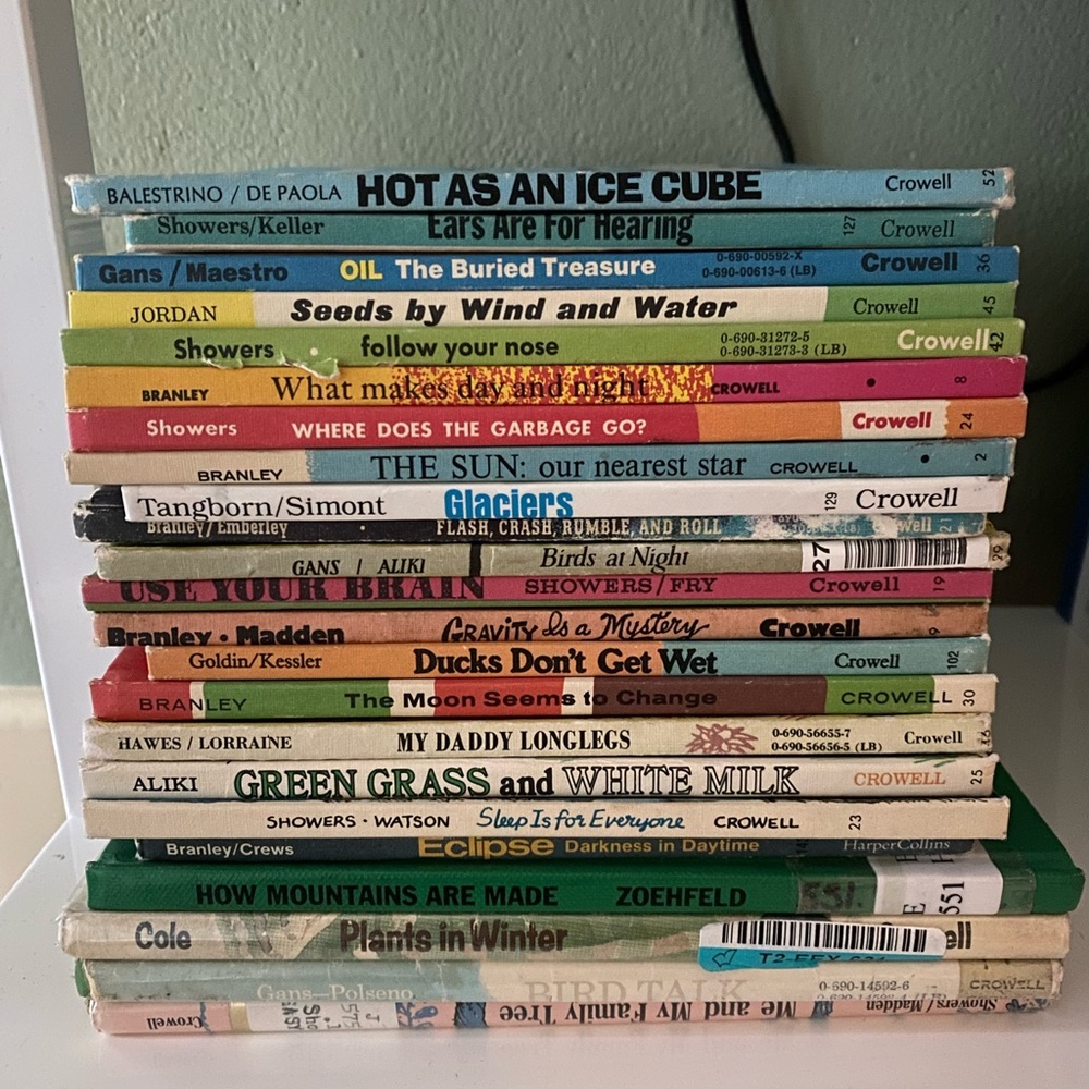 23 vintage “Let’s Read and Find Out” books.  Good used condition.